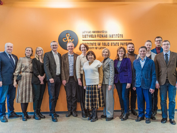 Representatives of the Saeima visit the ISSP UL